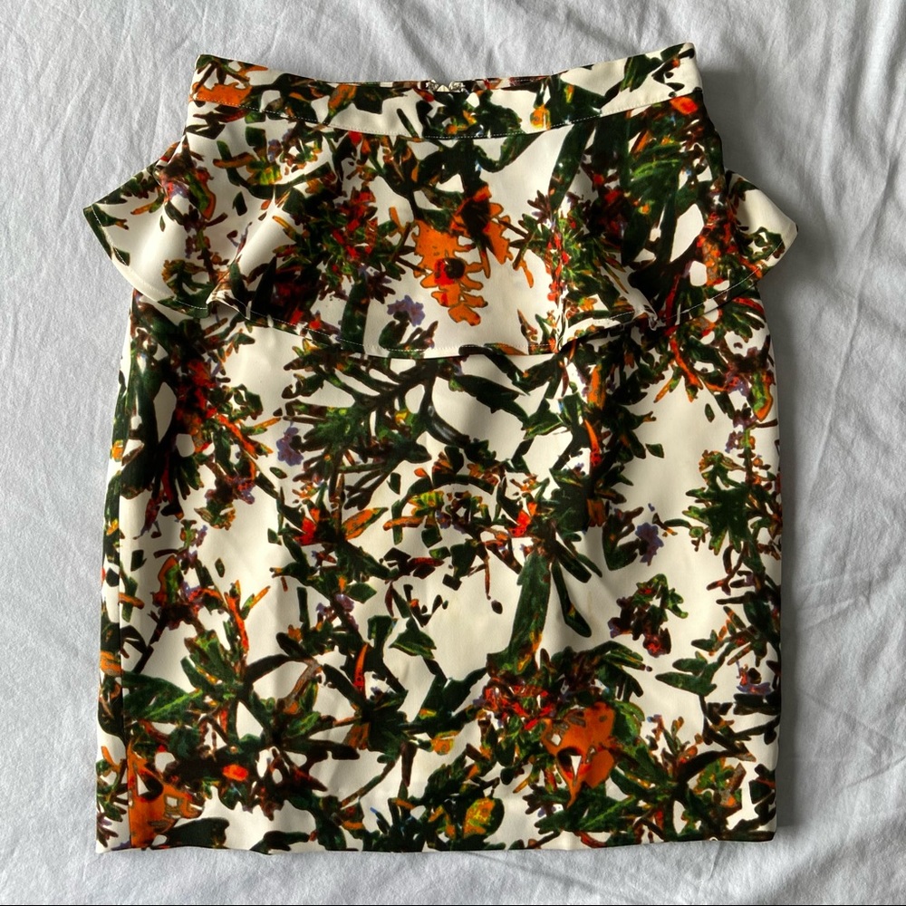 Club Monaco Peplum Pencil Skirt 🌼
